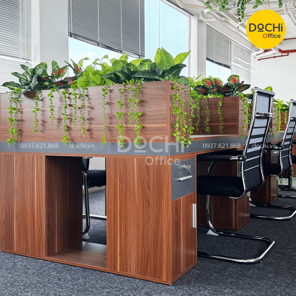 Khu vực cụm bàn làm việc nhân viên
