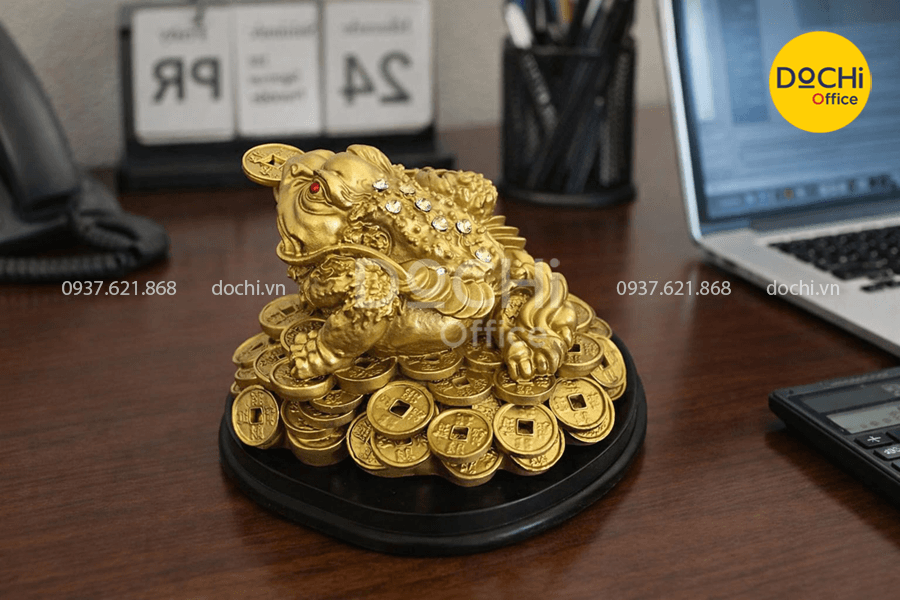 Top các vật phẩm phong thủy để bàn làm việc thu hút tài lộc